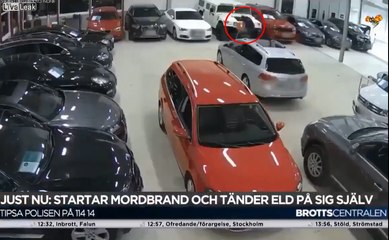 Il met le feu à un garage de voiture et va le payer cher.