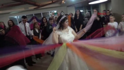 Down Sendromlu Çiğdem'in Gelinlik Hayali Gerçek Oldu