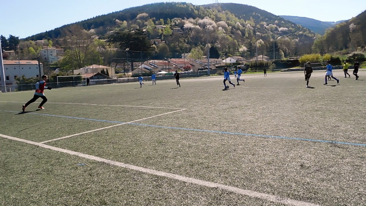 But des U15 lors d'un très beau match face à Forez Donzy !!!