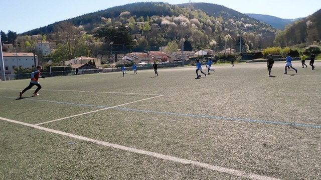 But des U15 lors d'un très beau match face à Forez Donzy !!!