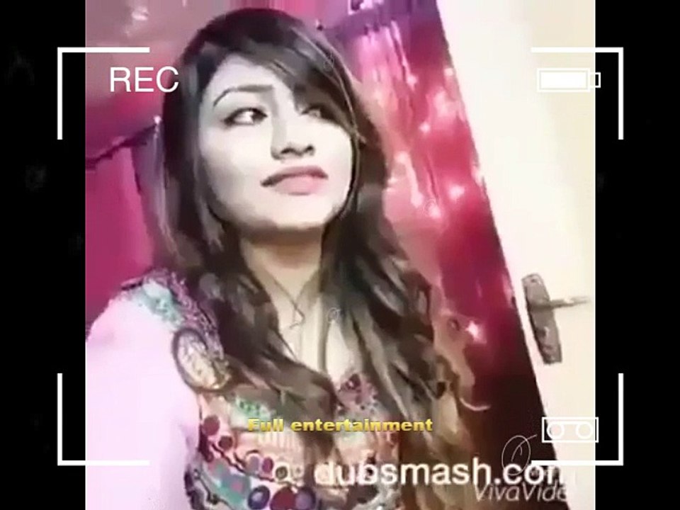 anyone know her name ❤cutieee