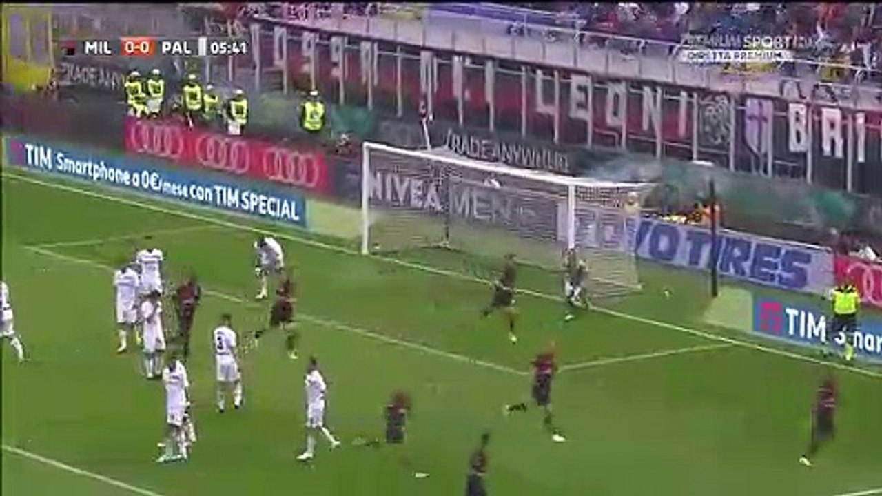 Carlos Bacca Fantastic Chance - AC Milan vs Palermo 09.04.2017