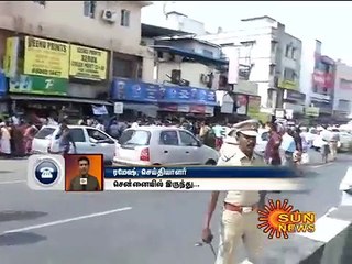 Road Crater Sudden in anna salai சென்னை அண்ணா சாலையில் திடீர் பள்ளம்