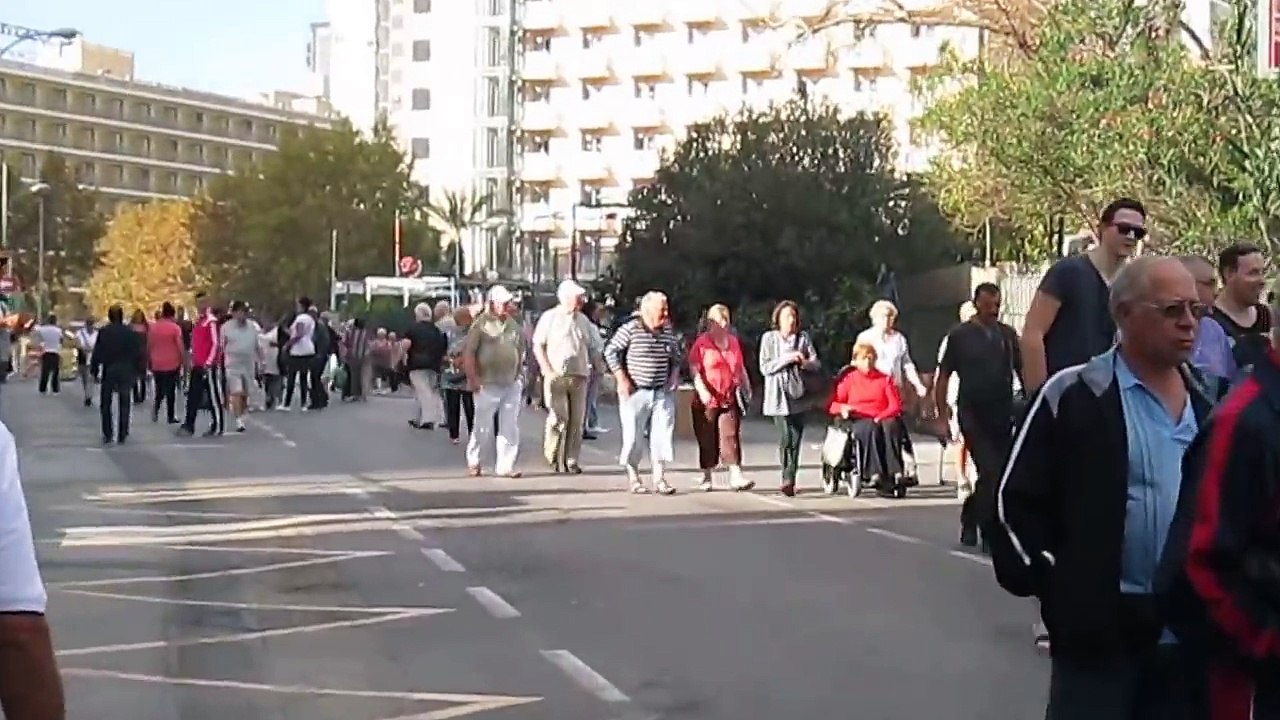 Confrontation with the pea men, Benidorm, Spain