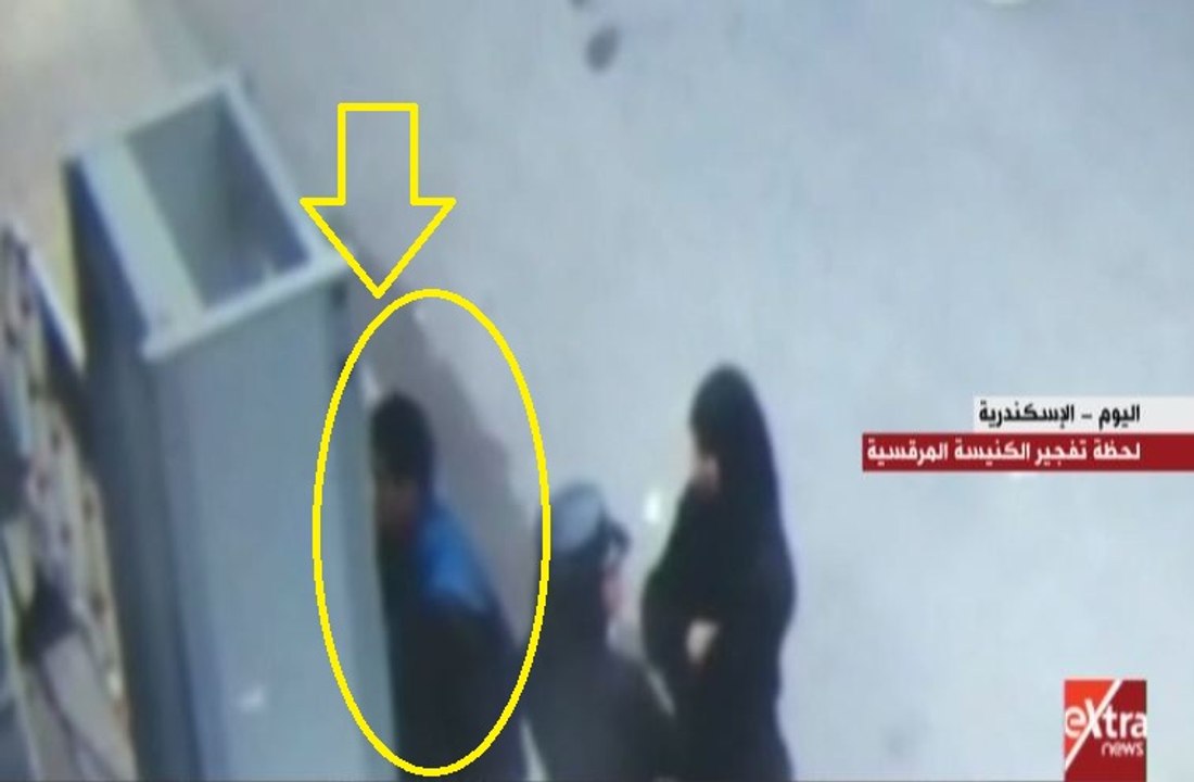 لحظة انفجار الارهابى الذى فجر الكنيسة المرقسية اليوم