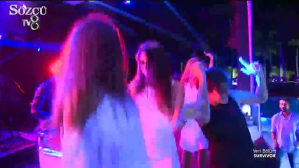 Birleşme partisinde DJ eşliğinde eğlendiler!