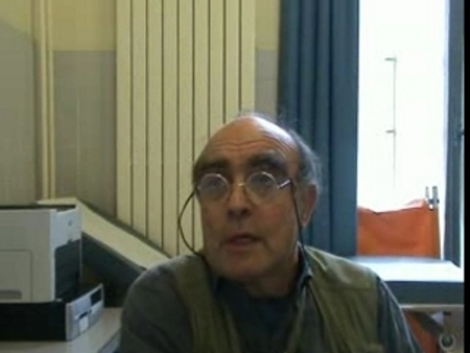 Interview du docteur Perrin, au Samu social de Paris Vidéo Dailymotion