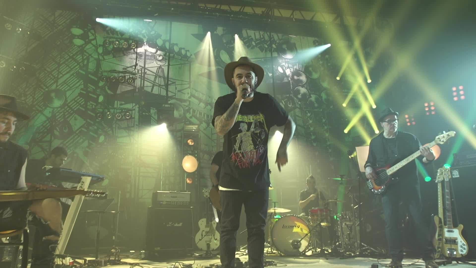 Marcelo D2 - Samba Makossa / Citação: Monólogo Ao Pé Do Ouvido