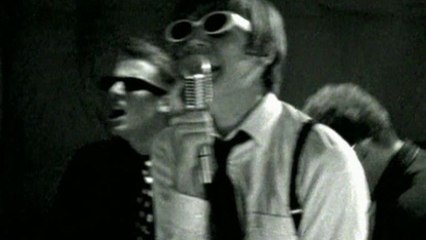 The Hives - A.K.A Idiot