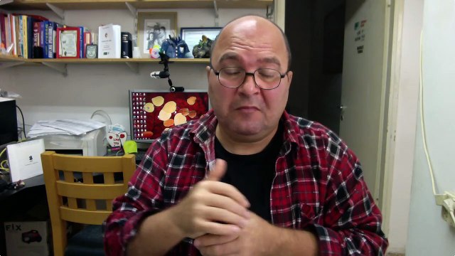 Машина дипмиссии РФ остановлена полицией Киева...