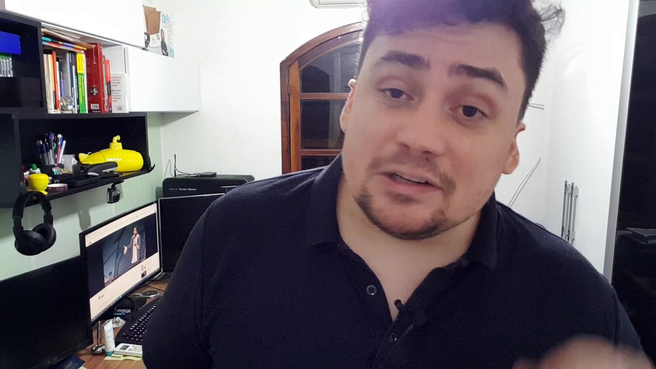 NANDO MOURA E O PROBLEMA BRASILEIRO