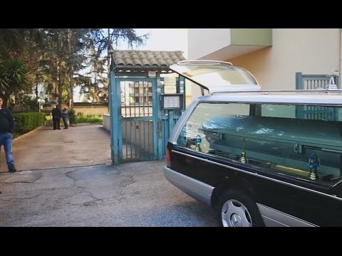 Santa Maria CV (CE) - 80enne uccide la moglie e poi si lancia dalla finestra (29.03.17)