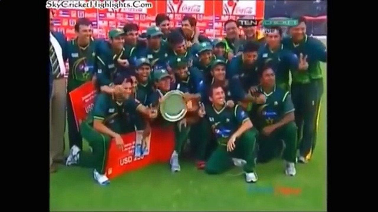 Cricket Most Funny Moment In IPL & Top 10 Cricket Unexpected Moments Funny Bloopers Fail Fielding