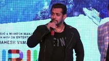 Salman Khan Visit Vinod Khanna In Reliance Hospital Late Night