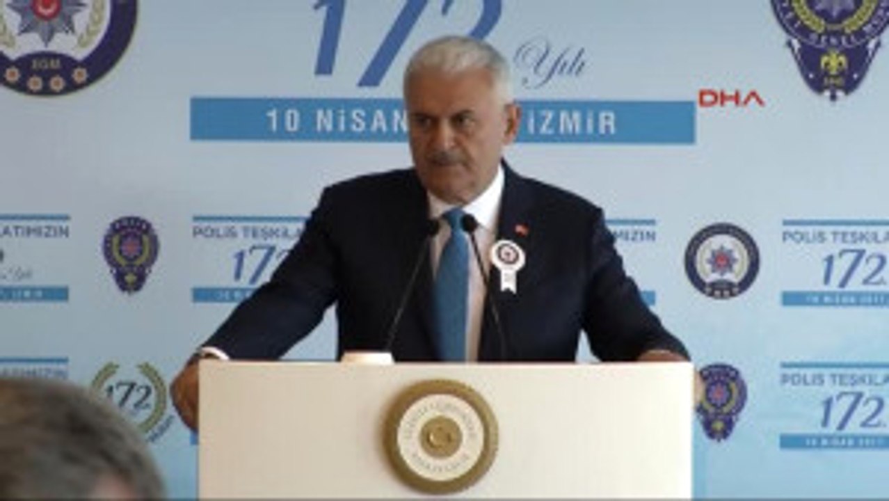 Izmir - Başbakan Yıldırım, Konak Polis Evi'nde Polislerle Buluştu 1