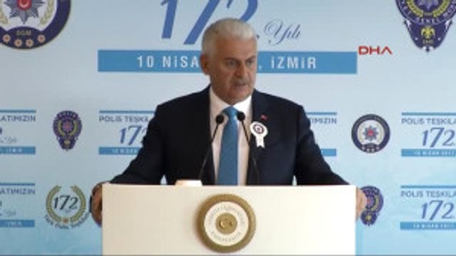 Izmir - Başbakan Yıldırım, Konak Polis Evi'nde Polislerle Buluştu 4