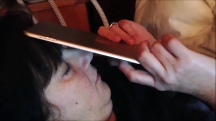 Quand tu t'endors avec ton iPad sur la tête