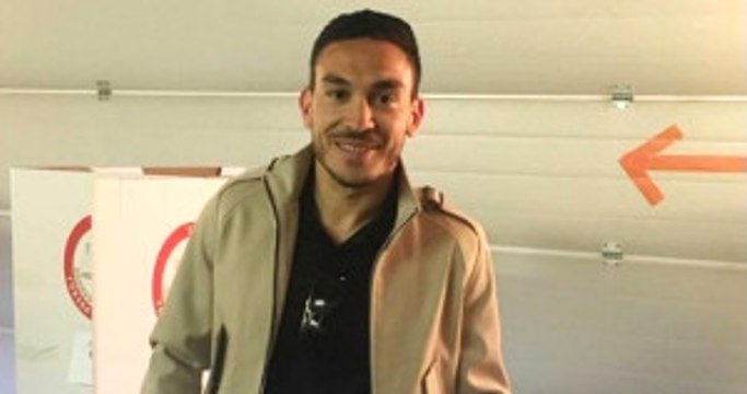 Ünlü Futbolcu Mevlüt Erdinç Referandum İçin Oyunu Kullandı: Kararımız Net