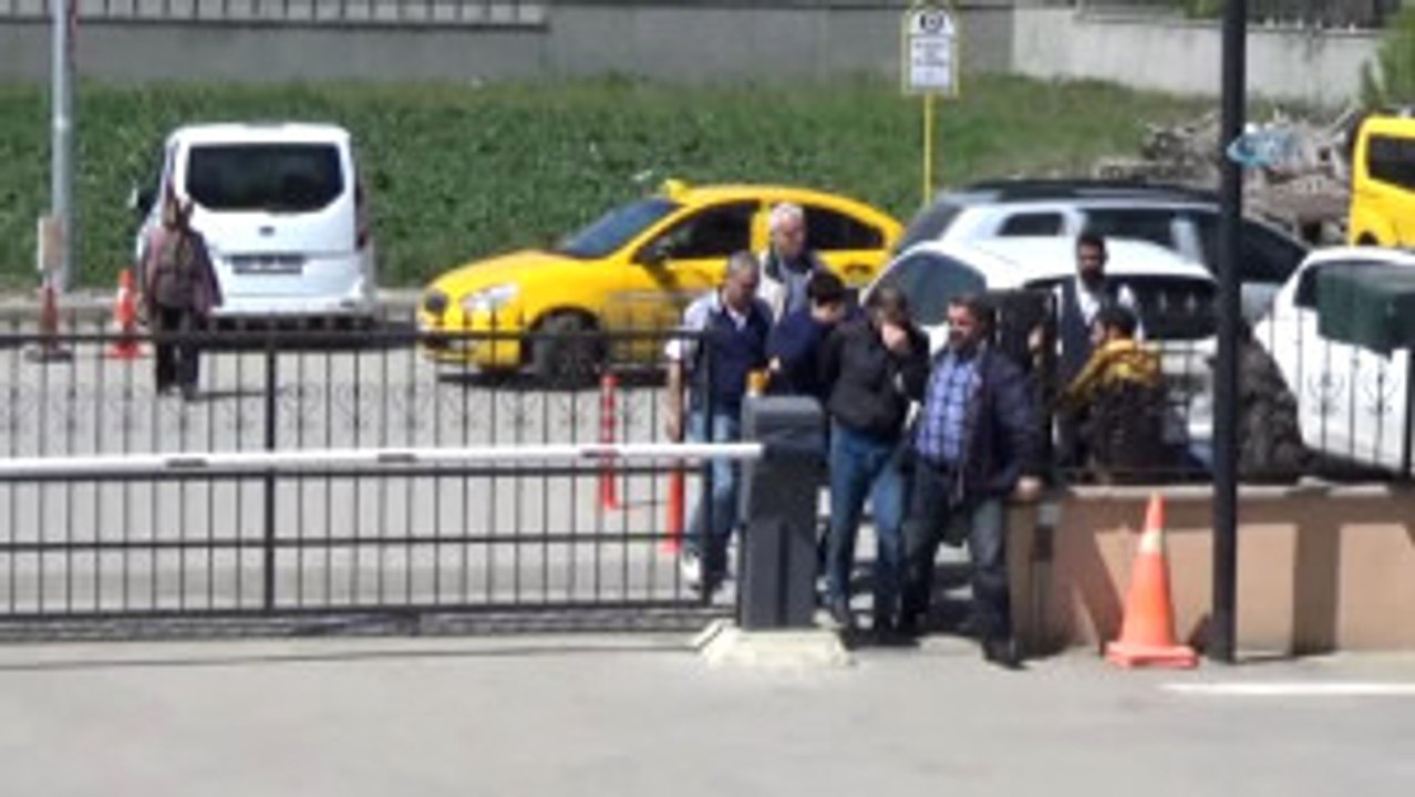 Dolandırıcılara 80 Bin TL'sini Kendi Elleriyle Teslim Etti