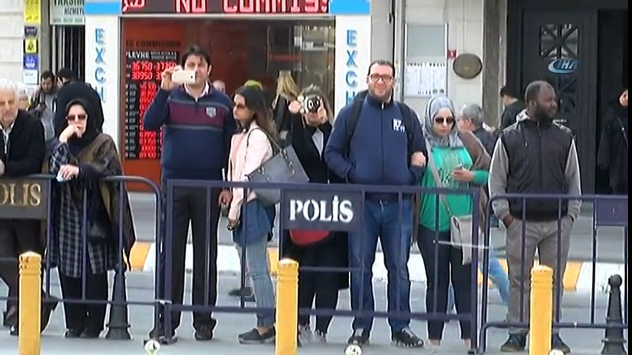 Emniyet Teşkilatının Yıl Dönümü Taksim'de Kutlandı