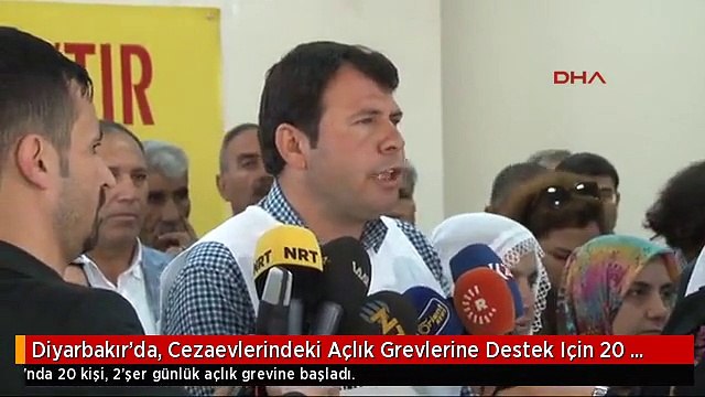 Diyarbakır'da, Cezaevlerindeki Açlık Grevlerine Destek Için 20 Kişi Açlık Grevi Başlattı