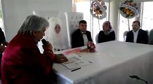 Nikah masasında hem referanduma evliliğe evet dediler