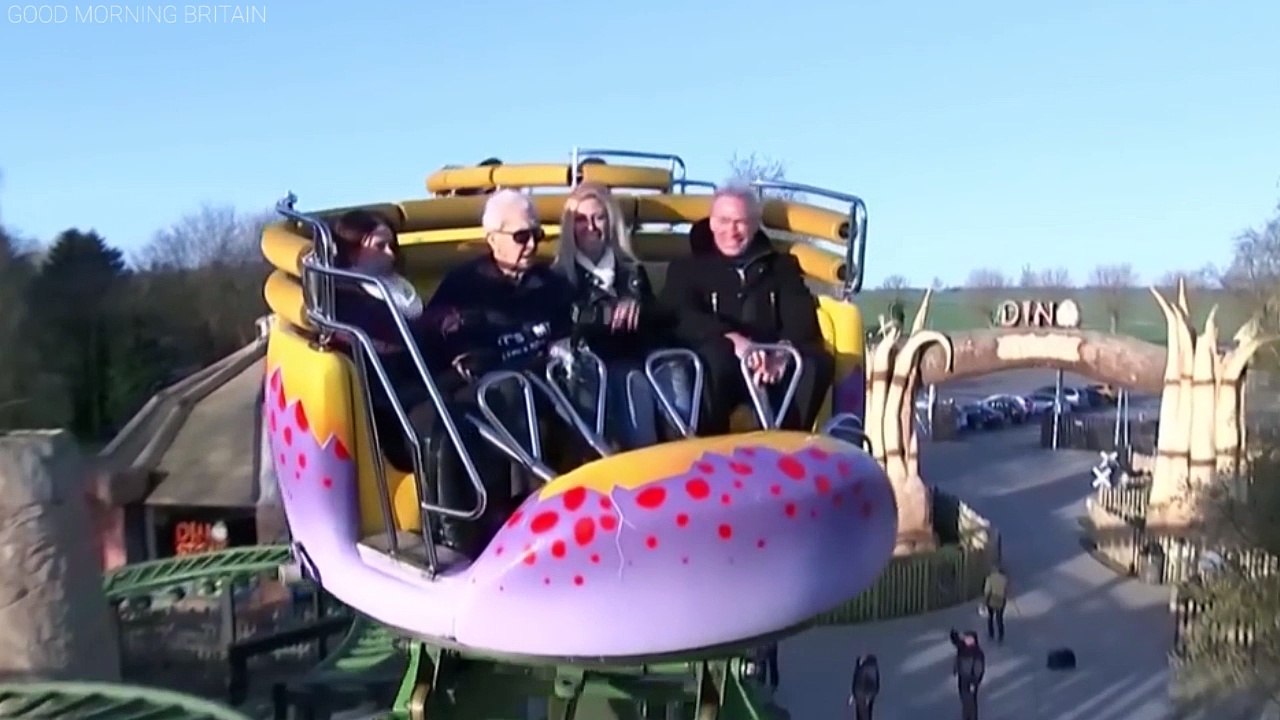 This Man Became The World’s Oldest Person To Ride A Rollercoaster
