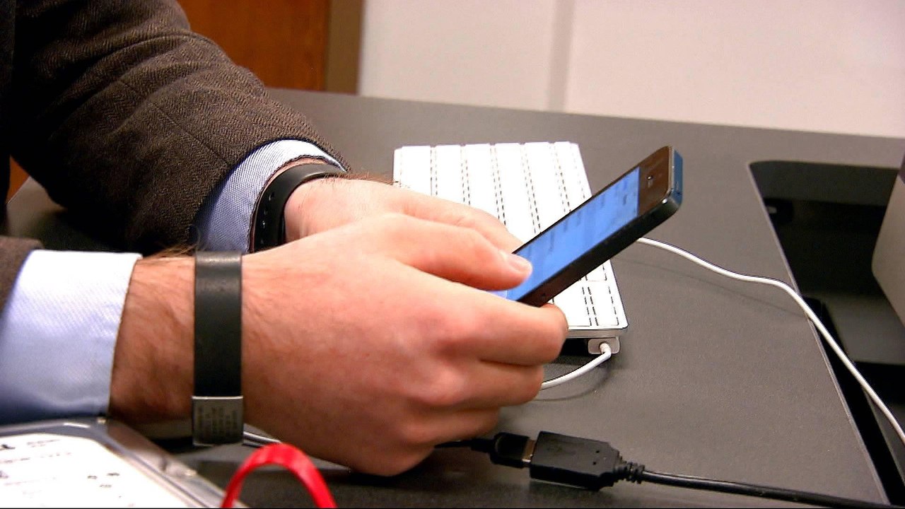 US: Pulling personal data from e-waste