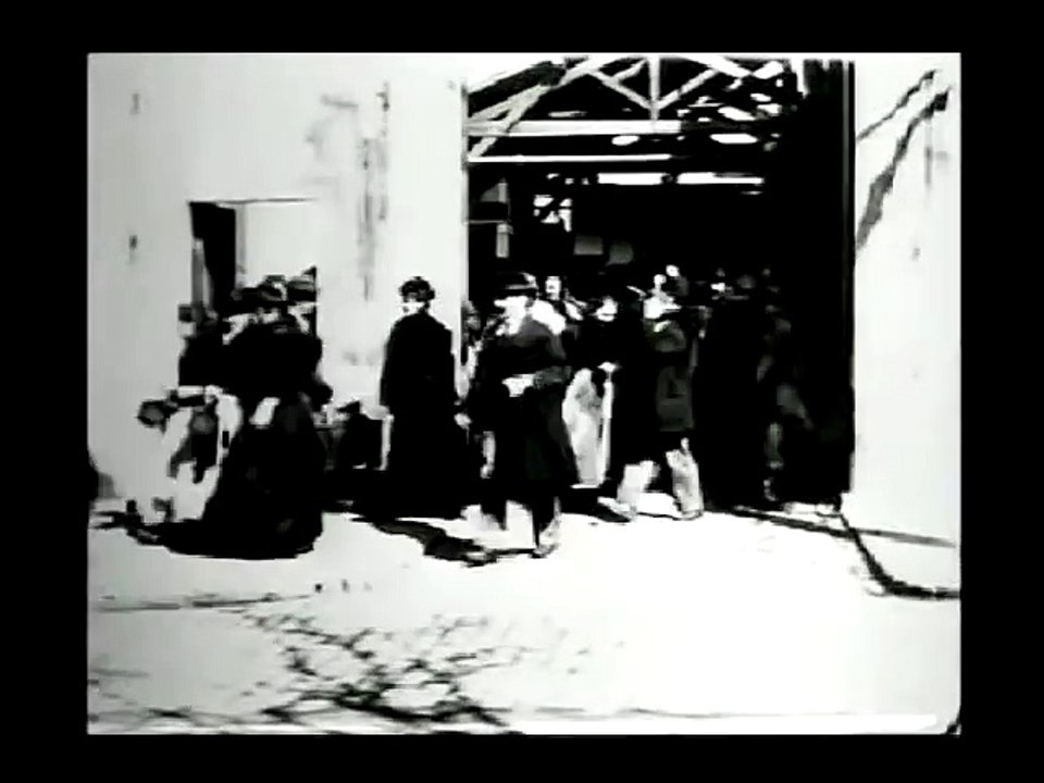 Exiting the Factory (1895) - 1st Projected Film - LOUIS LUMIERE - La Sortie des Usines a Lyon http://BestDramaTv.Net