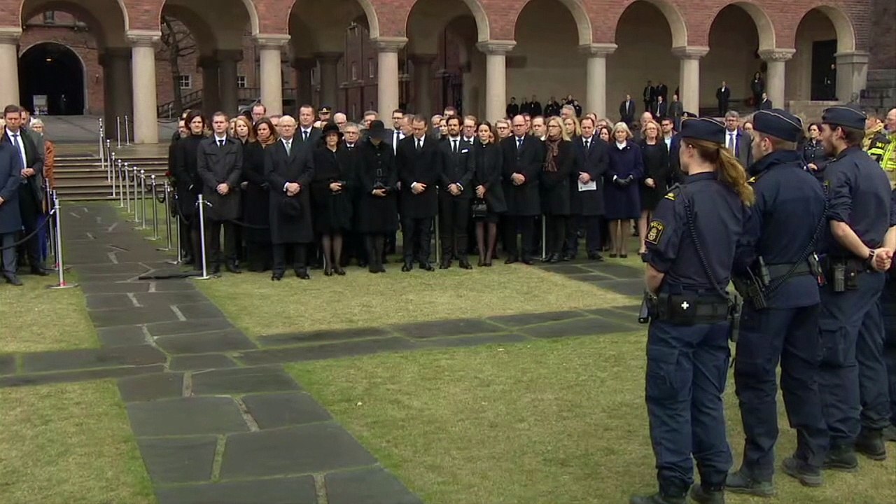 Schweigeminute in schweden für anschlagsopfer