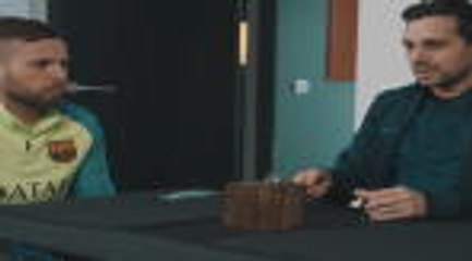 Dynamo wows Barcelona squad with magic tricks