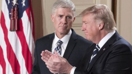 Trump'ın Anayasa Mahkemesi'ne Atadığı Yargıç Gorsuch Göreve Başladı