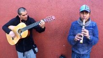 Artista Callejero: Eduardo Avila y Esteban Inostroza músicos de Folclore Latinoamericano - Santiago de Chile - El Ciudadano .