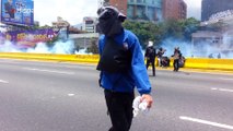 Con gases por aire y tierra gobierno de Maduro asfixia a sus opositores