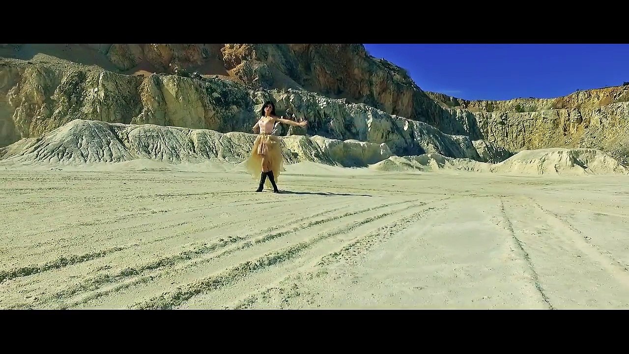 SORINA CEUGEA & NICOLAE GUTA - LA CAPATUL LUMII ( OFICIAL VIDEO produced by Danezu ) 2017