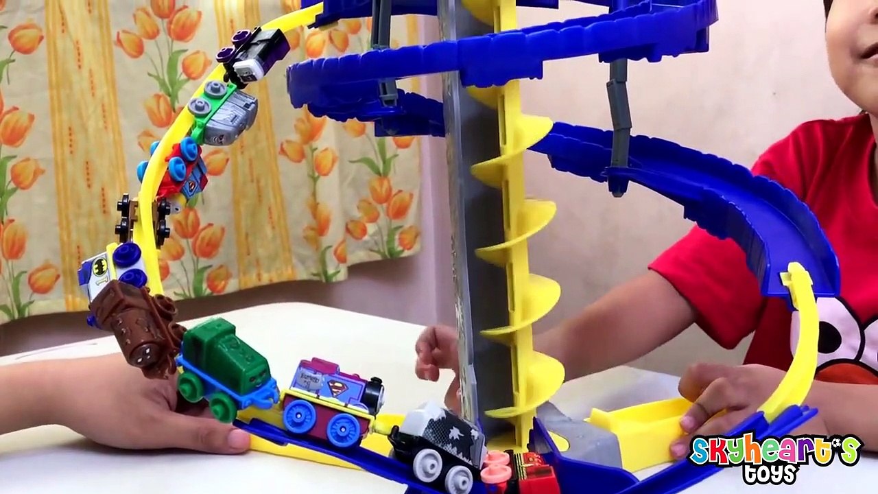 Thomas Minis Batcave DC Super Friends - Batman, Clayface, Thomas and friends toys