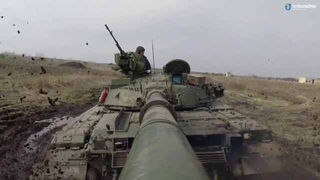 Тест-драйв Т-64 перед відправкою до Збройних Сил України