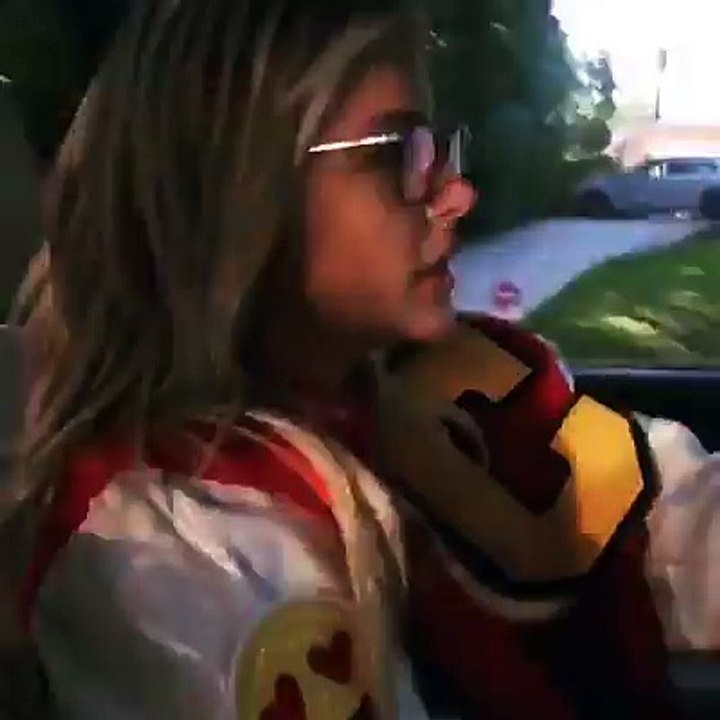 Chloë Grace Moretz - 10 bands