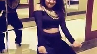 Neha Kakkar dancing on Sorry song