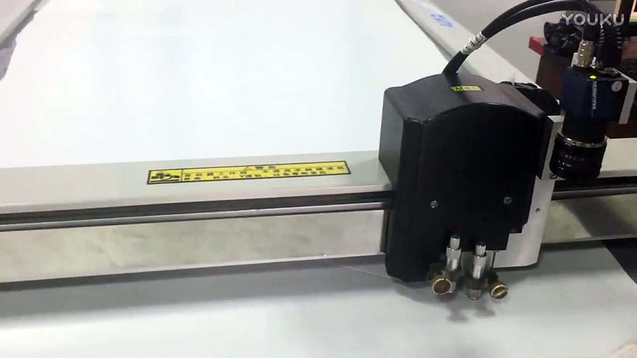 aokecut@163.com lampshade cut through half cut plotter machine