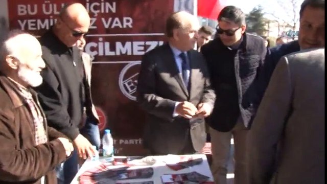 Topbaş Hem Evet Hem Hayır Çadırını Ziyaret Etti