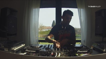 The Bass Valley - Iván Méndez