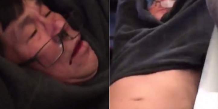 Le sacan a la fuerza del avión por overbooking