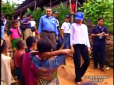 Angelina Jolie Visits Refugees in Thailand