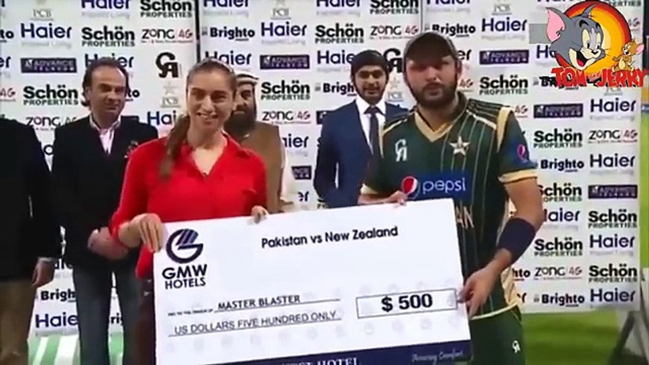 TOP FUNNIEST MOMENTS IN CRICKET HISTORY _ 2016