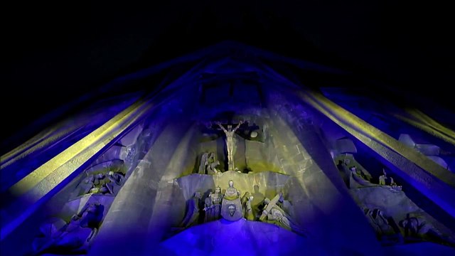 Espagne: la Sagrada Família illuminée pour la semaine sainte