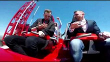 Pombo choca com passageiro no  Ferrari Land Red Force