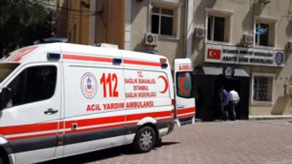 Pendik'te Bir Bankayı Soymaya Kalkan Zanlı Yaralı Halde Sedye ile Adliyeye Sevk Edildi