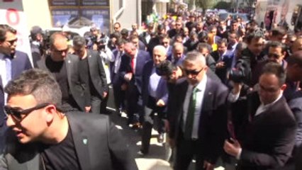 Başbakan Yıldırım, Esnaf Ziyaretinde Bulundu