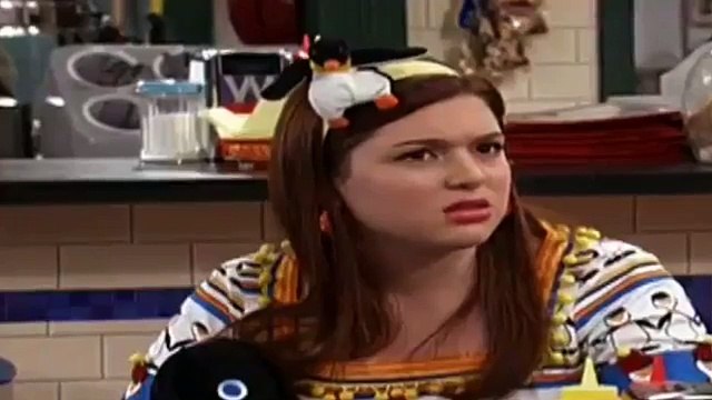 Wizards Of Waverly Place 2x29 Wizards & Vampires vs Zombies